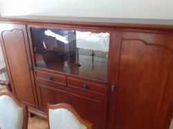 Apartamento com 02 dormitórios, sendo 01 suíte para locação no Centro 