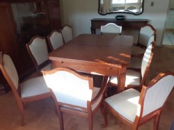 Apartamento com 02 dormitórios, sendo 01 suíte para locação no Centro 