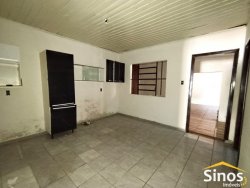 Casa com 03 dormitórios para locação no bairro Scharlau 