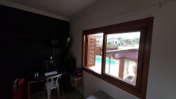 Casa de esquina com 03 dormitórios no bairro Imigrante Norte 