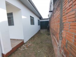 Casa com 03 dormitórios no bairro Santo Afonso 