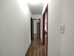 Casa com 03 dormitórios no bairro Santo Afonso 