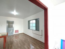 Casa com 03 dormitórios no bairro Santo Afonso 