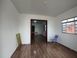 Casa com 03 dormitórios no bairro Santo Afonso 