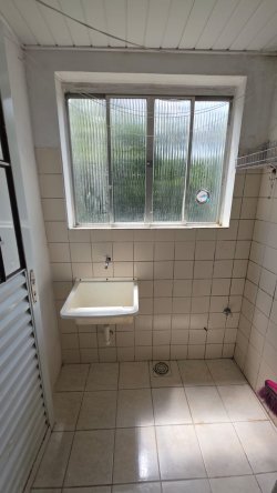Apartamento com 02 dormitórios no Residencial Rondônia 