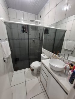 Casa com 02 dormitórios no bairro São Jorge 
