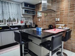 Casa com 03 dormitórios, sendo 01 suíte no bairro Operário 