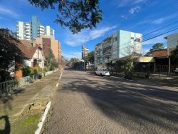 Terreno com 858m² no bairro Vila Rosa 