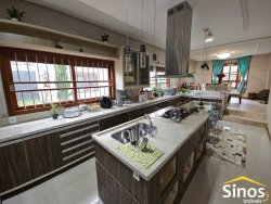Terreno com 03 casas com 03 dormitórios no Bairro Rio Branco 