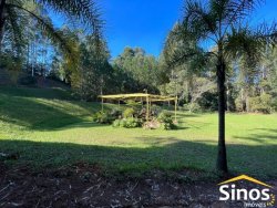 Terreno com 1.000m² no Condomínio Country Village 