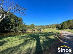Terreno com 1.000m² no Condomínio Country Village 