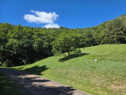 Terreno com 1.000m² no Condomínio Country Village 