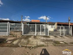 Casa com 03 dormitórios no bairro Lomba da Palmeira 