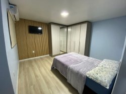 Casa com 03 dormitórios no bairro Lomba da Palmeira 