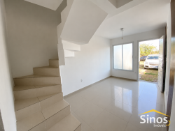 Casa com 02 dormitórios para locação no bairro Scharlau 
