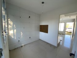 Casa com 02 dormitórios para locação no bairro Scharlau 