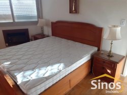 Apartamento com 02 dormitórios, sendo 01 suíte no Centro 