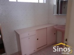 Apartamento com 02 dormitórios, sendo 01 suíte no Centro 