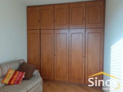 Apartamento com 02 dormitórios, sendo 01 suíte no Centro 
