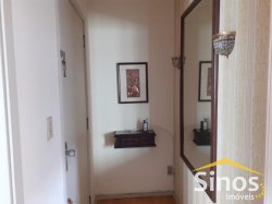 Apartamento com 02 dormitórios, sendo 01 suíte no Centro 
