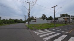 Terreno de esquina com 306,03m² no loteamento Chácara Hamburguesa 
