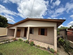 Casa mista com 02 dormitórios no bairro Boa Saúde 