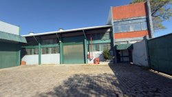 Complexo Industrial de Pavilhões no bairro Canudos 