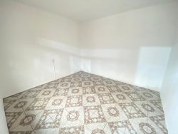 Casa com 04 dormitórios no bairro Feitoria 