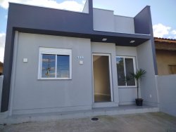 Casa com 02 dormitórios no bairro Arroio da Manteiga 