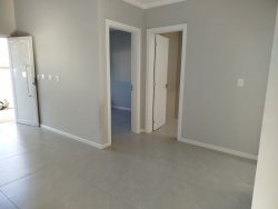 Casa com 02 dormitórios no bairro Arroio da Manteiga 
