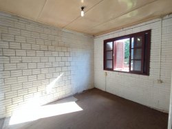 Casa com 02 dormitórios no bairro Arroio da Manteiga 