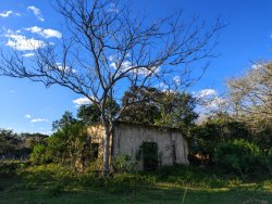 Área de terra próxima a área central da Lomba Grande 