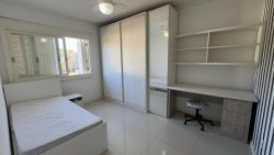 Casa com 03 dormitórios, sendo 01 suíte com closet para locação no bairro Feitoria 
