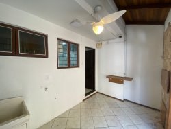 Sobrado em condomínio com 03 dormitórios, sendo 01 suíte no bairro Santo André 