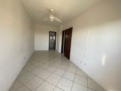 Sobrado em condomínio com 03 dormitórios, sendo 01 suíte no bairro Santo André 