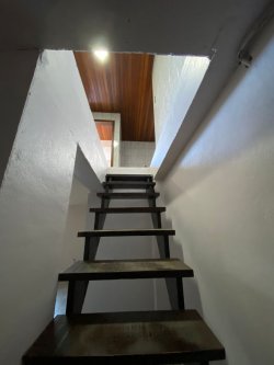 Casa com 03 dormitórios, sendo 01 suíte no bairro Lomba Grande 
