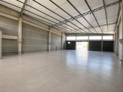 Pavilhão com 380m² no Bairro São José 