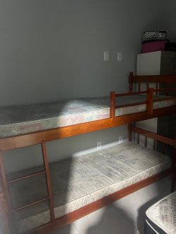 Casa com 03 dormitórios em Mariluz 