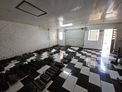 Terreno plano com chalé no bairro Liberdade 