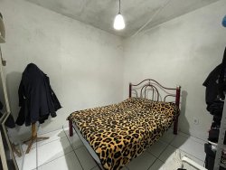 Casa com 04 dormitórios no bairro Lomba Grande 