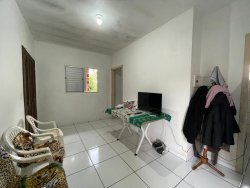 Casa com 04 dormitórios no bairro Lomba Grande 