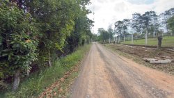 Área de terras com 2.970m² na zona central de Lomba Grande 
