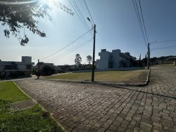 Terreno de esquina com 645m² no Condomínio Terra Verde 