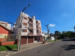 Apartamento com 02 dormitórios no Bairro Vila Nova 