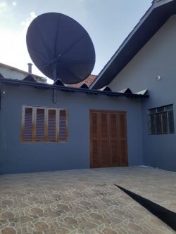 Casa com 03 dormitórios no bairro Guarani 