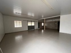 Sala comercial para locação no bairro Lomba Grande 
