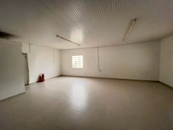 Sala comercial para locação no bairro Lomba Grande 
