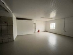 Sala comercial para locação no bairro Lomba Grande 