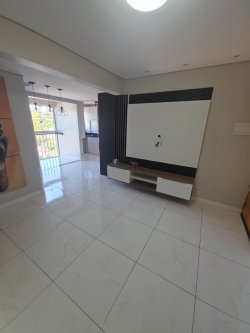 Apartamento com 02 dormitórios para locação no Residencial Bento Gonçalves I 