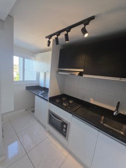 Apartamento com 02 dormitórios para locação no Residencial Bento Gonçalves I 